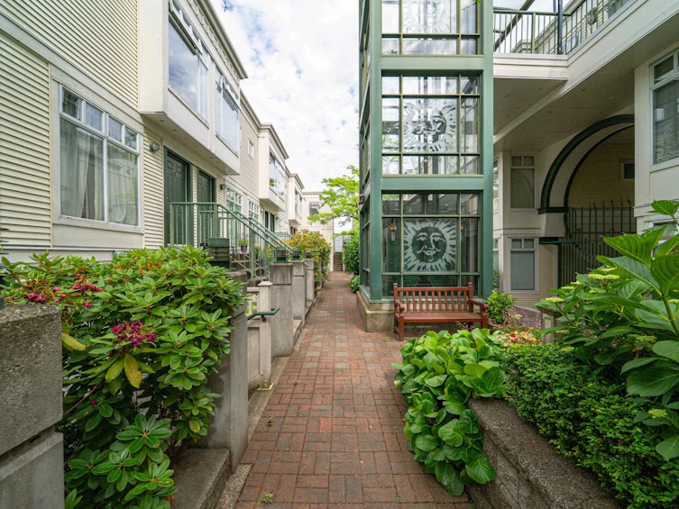 202-3727 W 10th Avenue, Vancouver, BC, V6R 2G5 - 37