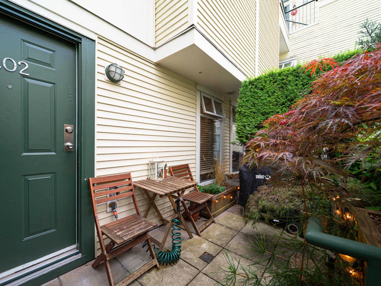 202-3727 W 10th Avenue, Vancouver, BC, V6R 2G5 - 3