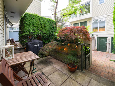 202-3727 W 10th Avenue - 4