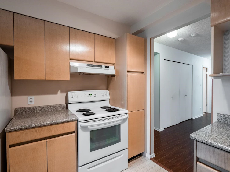 305-8811 Lansdowne Road, Richmond, BC, V6X 3T4 - 13
