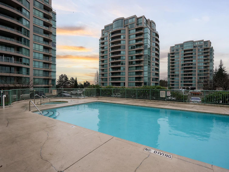 305-8811 Lansdowne Road, Richmond, BC, V6X 3T4 - 26