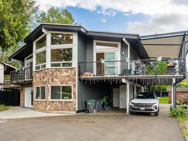 14180 Kindersley Drive, Surrey, BC, V3R 5P5 - 38