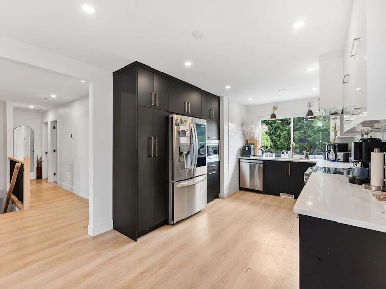 14180 Kindersley Drive, Surrey, BC, V3R 5P5 - 8