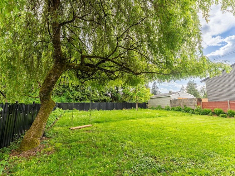 14180 Kindersley Drive, Surrey, BC, V3R 5P5 - 33