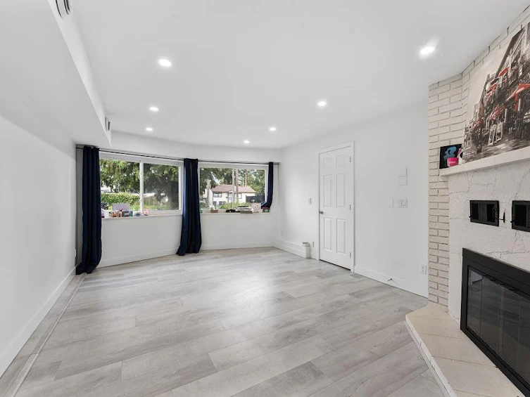 14180 Kindersley Drive, Surrey, BC, V3R 5P5 - 20