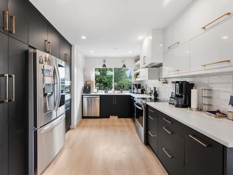14180 Kindersley Drive, Surrey, BC, V3R 5P5 - 9