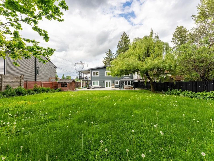 14180 Kindersley Drive, Surrey, BC, V3R 5P5 - 35