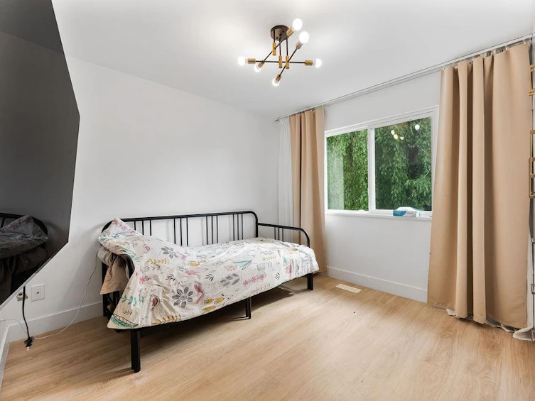 14180 Kindersley Drive, Surrey, BC, V3R 5P5 - 15