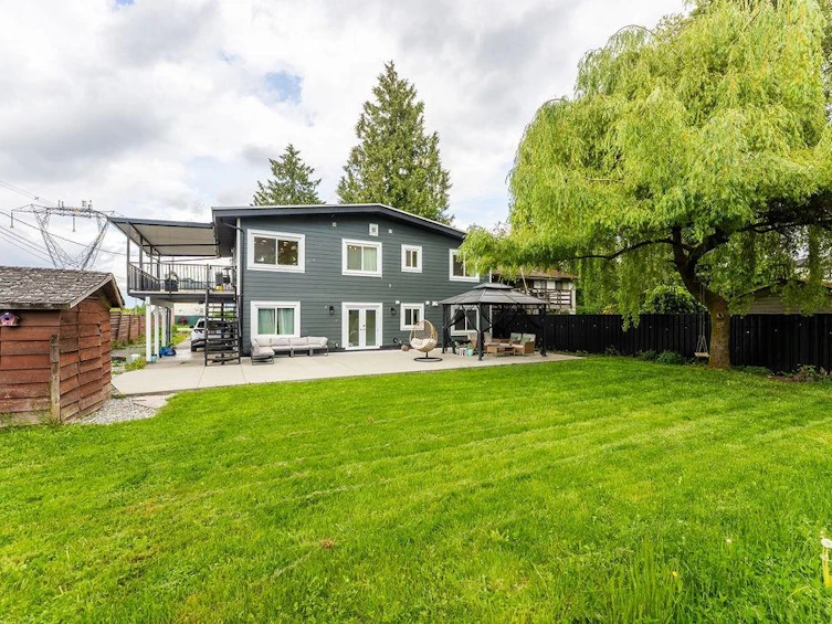 14180 Kindersley Drive, Surrey, BC, V3R 5P5 - 32