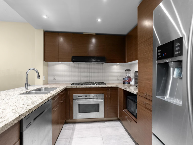 112-5958 Iona Drive, Vancouver, BC, V6T 2L2 - 9