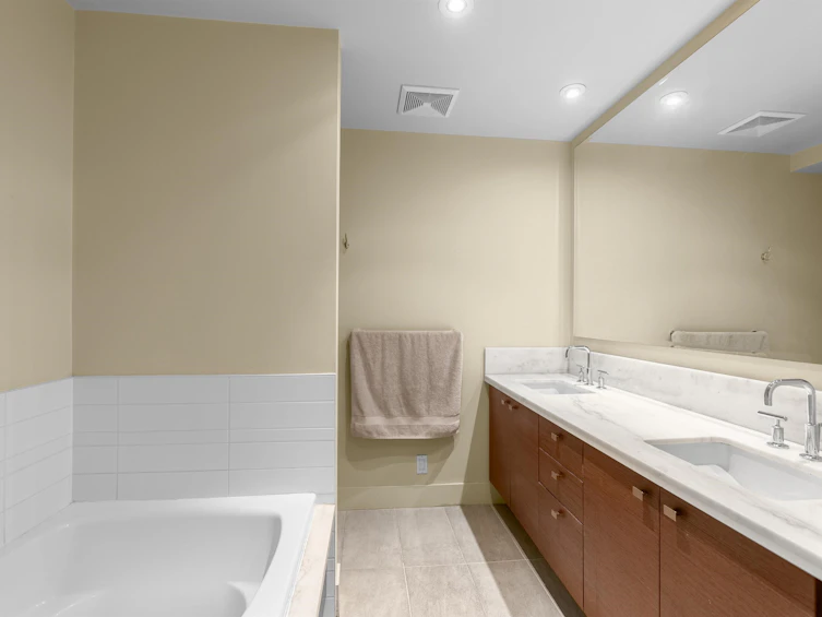 112-5958 Iona Drive, Vancouver, BC, V6T 2L2 - 16
