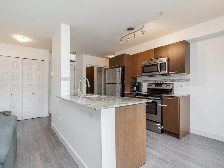 #313-13883 Laurel Drive, Surrey, BC, V3T 1A8 - 11