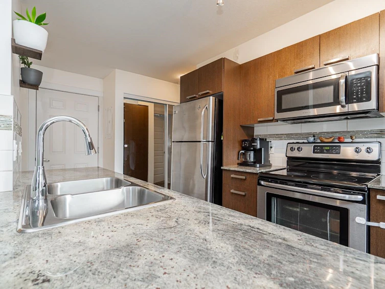 #313-13883 Laurel Drive, Surrey, BC, V3T 1A8 - 17