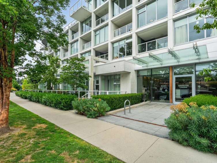906-2221 E 30th Avenue, Vancouver, BC, V5N 0G6