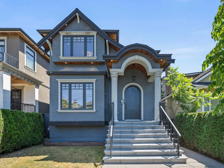 6332 Vine Street, Vancouver, BC, V6M 4B1