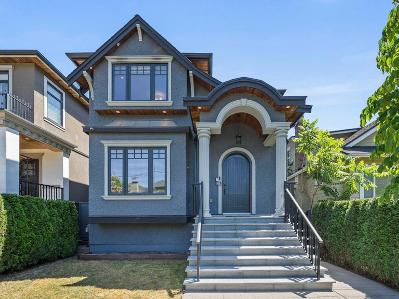 6332 Vine Street, Vancouver BC V6M 4B1