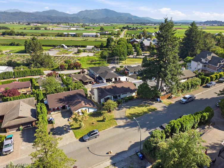 35334 Rockwell Drive, Abbotsford, BC, V3G 2C9 - 39