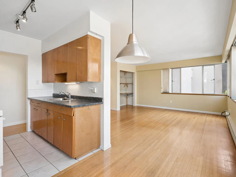 401-1315 Cardero Street, Vancouver, BC, V6G 2J2 - 15