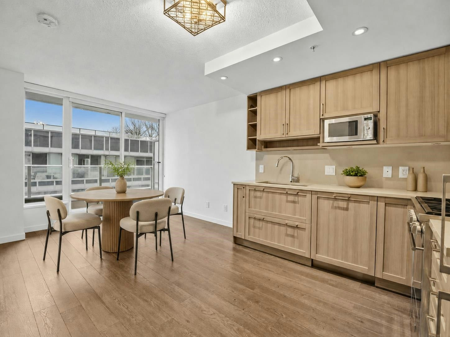 622-5665 Boundary Road, Vancouver, BC, V5R 0E4