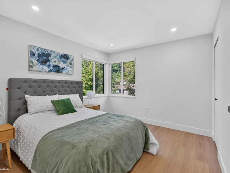 8557 Woodridge Place, Burnaby, BC, V5A 4B3 - 18