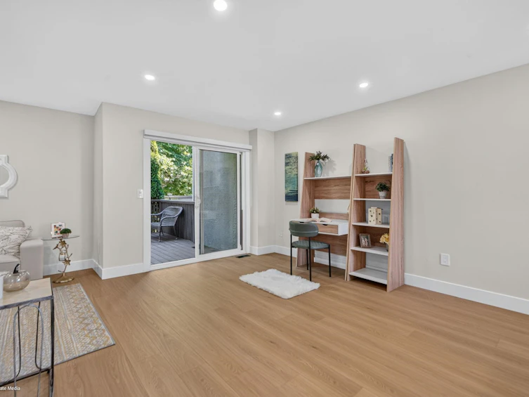 8557 Woodridge Place, Burnaby, BC, V5A 4B3 - 6