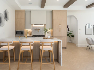 2-3391 Victoria Drive - 4