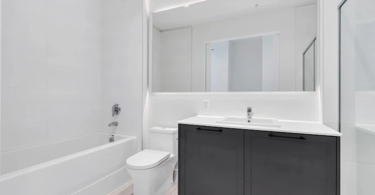 310-14968 101a Avenue, Surrey, BC, V3R 0T1 - 17