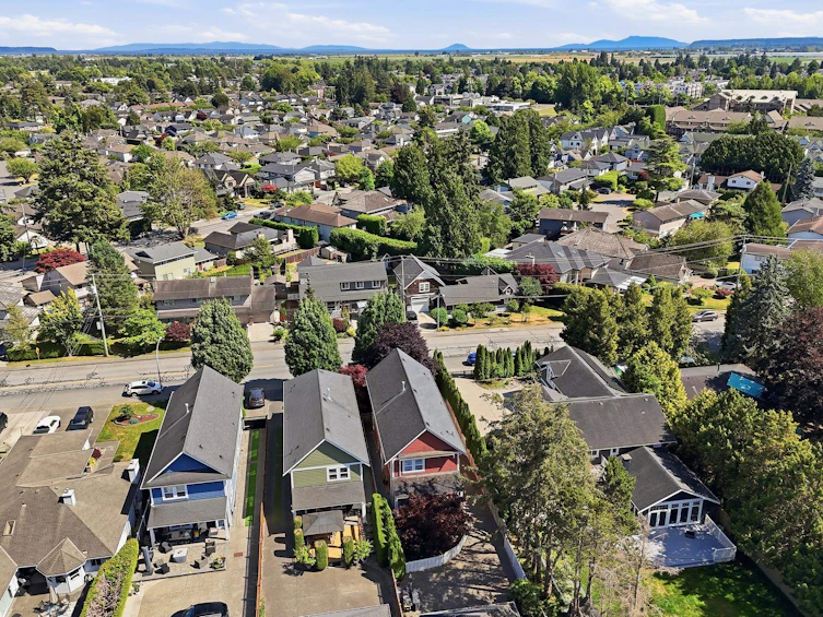 A-5013 Central Avenue, Delta, BC, V4K 2G5 - 3
