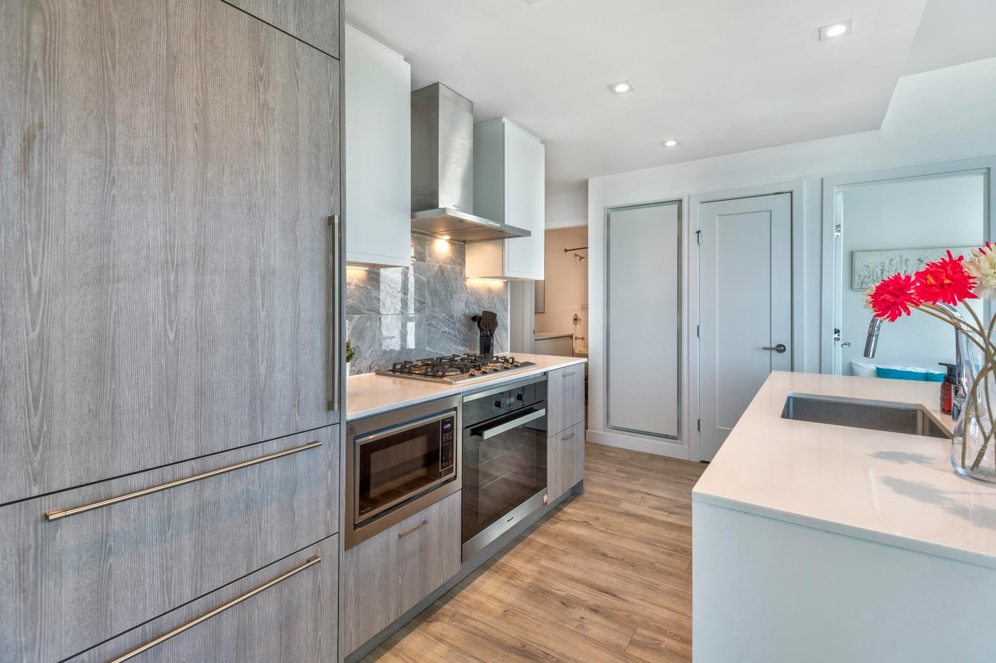 1301-2288 Alpha Avenue, Burnaby, BC, V5C 0L9 - 8