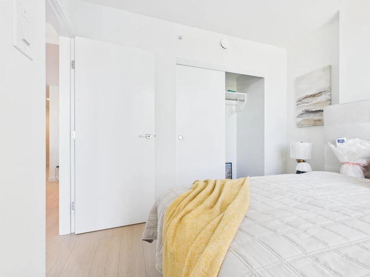805-13745 George Junction, Surrey, BC, V3T 0V8 - 11