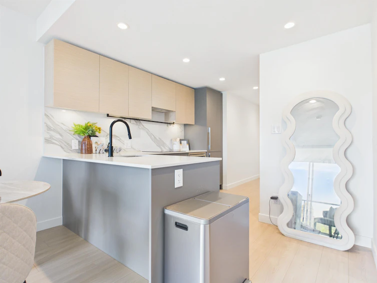 805-13745 George Junction, Surrey, BC, V3T 0V8 - 5