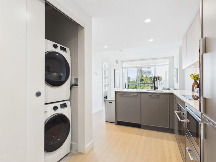 805-13745 George Junction, Surrey, BC, V3T 0V8 - 14