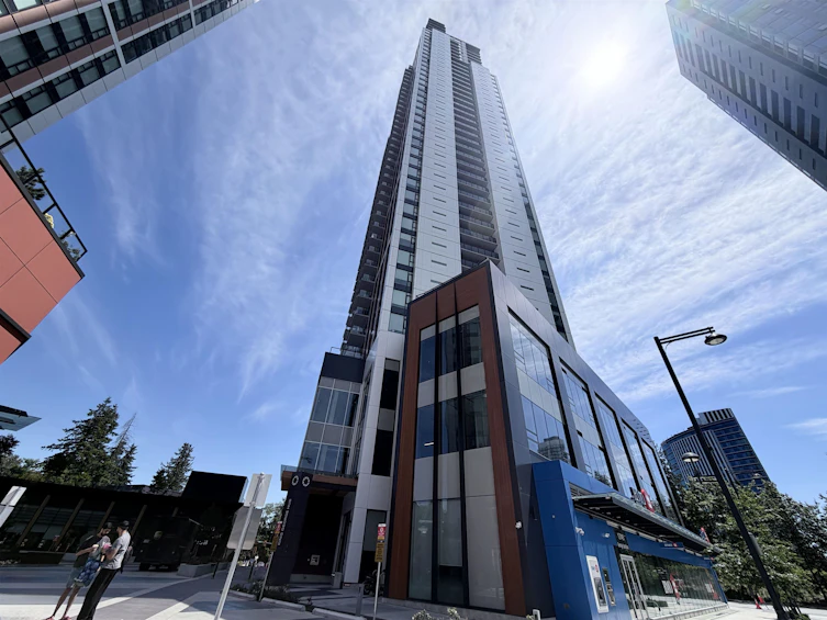 805-13745 George Junction, Surrey, BC, V3T 0V8 - 2
