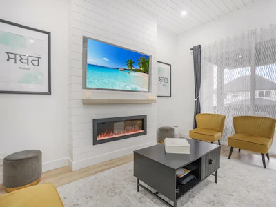 2581 Terminal Court - 5