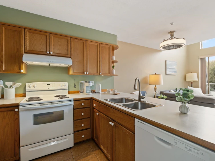 402-60 Richmond Street, New Westminster, BC, V3L 5R7 - 9