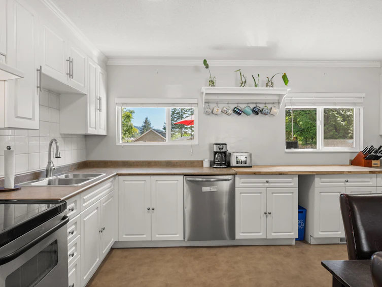 24898 122 Avenue, Maple Ridge, BC, V4R 2A1 - 9