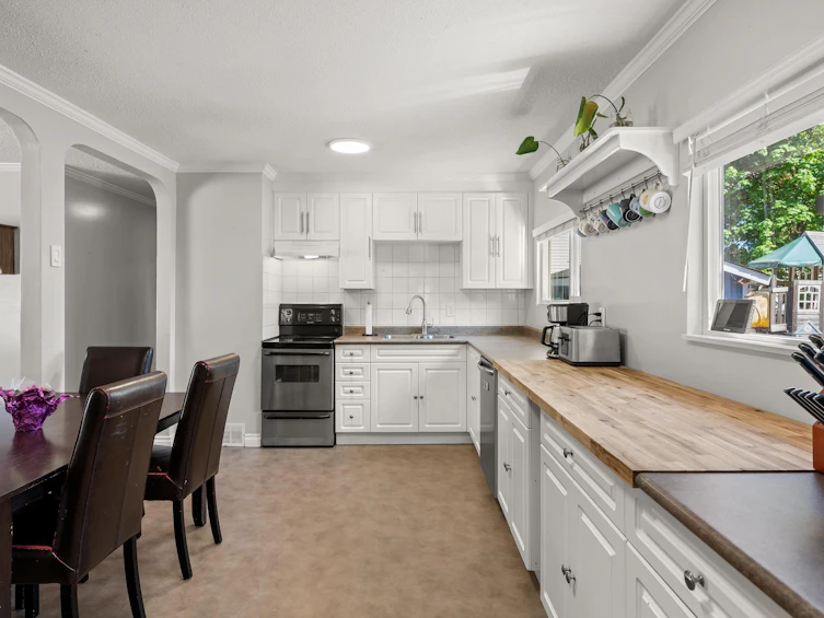 24898 122 Avenue, Maple Ridge, BC, V4R 2A1 - 11