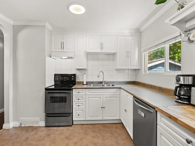 24898 122 Avenue, Maple Ridge, BC, V4R 2A1 - 10