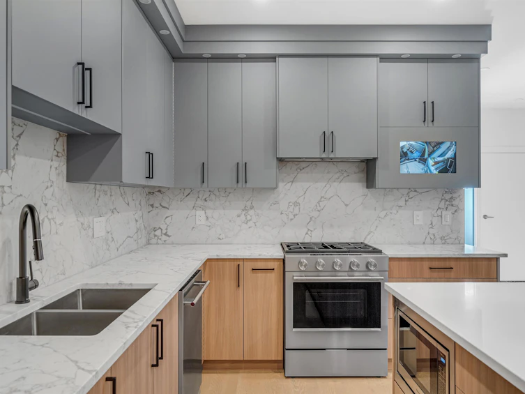 4-6176 Elgin Avenue, Burnaby, BC, V5H 3S4 - 3