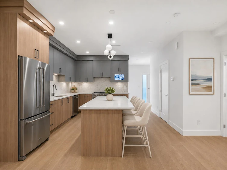 4-6176 Elgin Avenue, Burnaby, BC, V5H 3S4 - 2