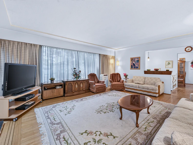 3660 E 22nd Avenue, Vancouver, BC, V5M 2Z7 - 6