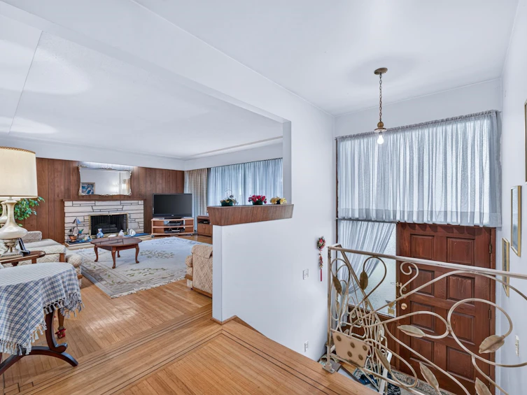 3660 E 22nd Avenue, Vancouver, BC, V5M 2Z7 - 14