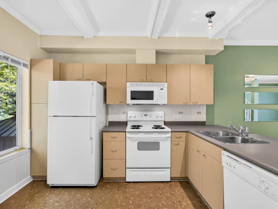 26-18701 66 Avenue - 3