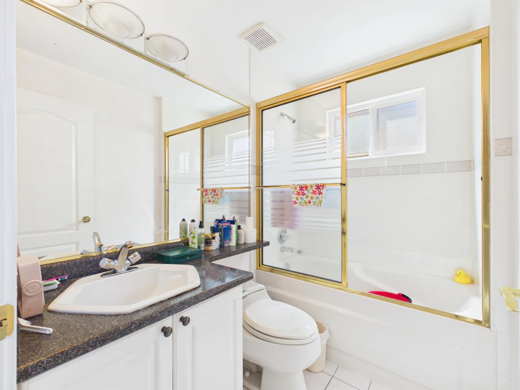 6818 Gilley Avenue, Burnaby, BC, V5J 4W7 - 23