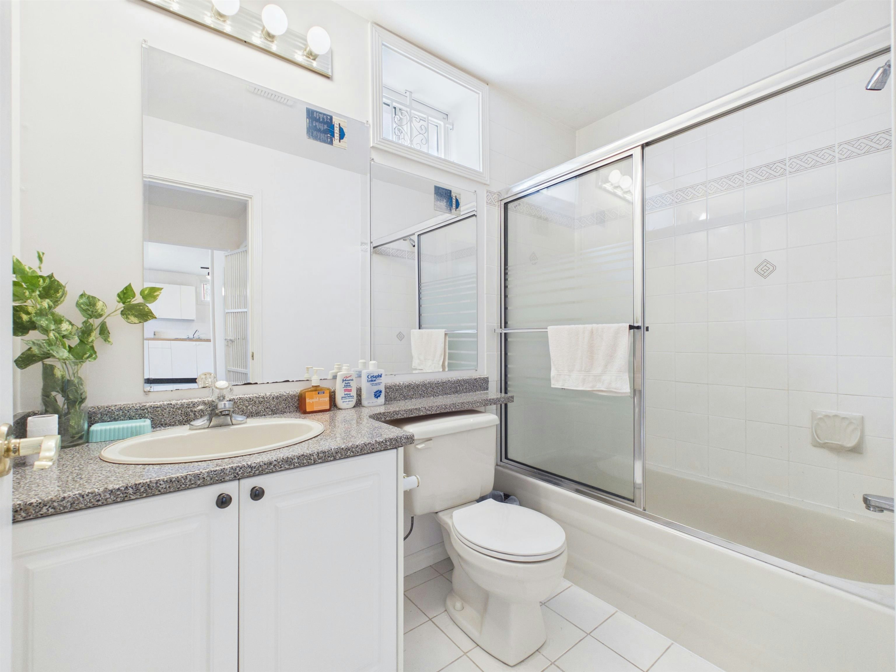 6818 Gilley Avenue, Burnaby, BC, V5J 4W7 - 31