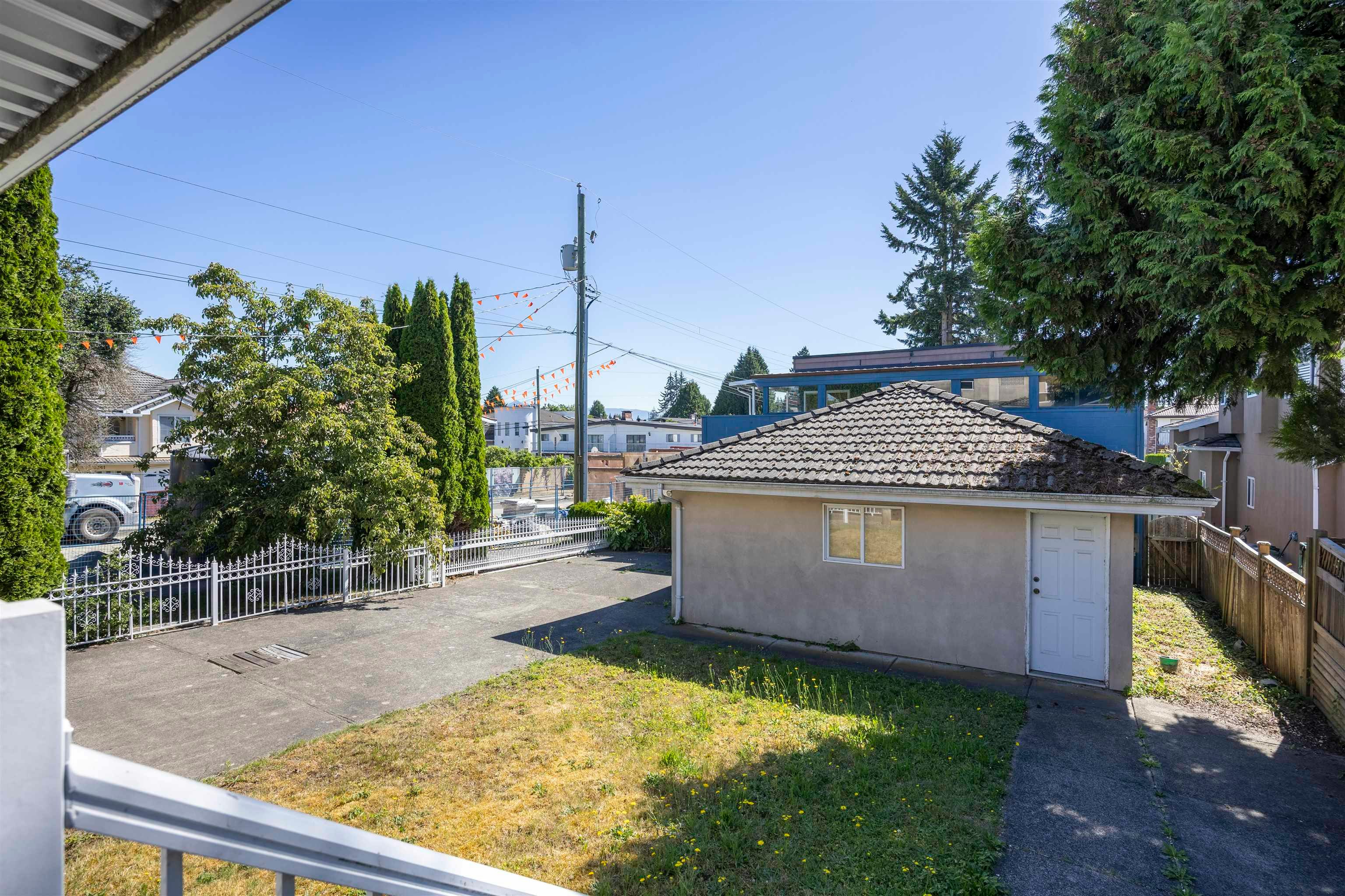 6818 Gilley Avenue, Burnaby, BC, V5J 4W7 - 39