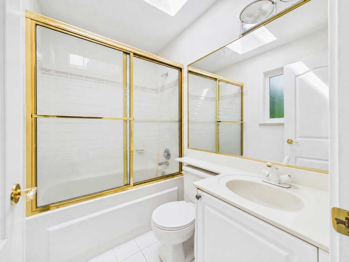 6818 Gilley Avenue, Burnaby, BC, V5J 4W7 - 22