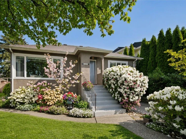 306 Ninth Avenue, New Westminster, BC, V3L 2A1