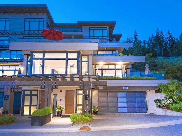 2551 Highgrove Mews, West Vancouver, BC, V7S 0A4