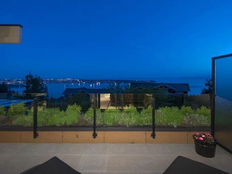 2551 Highgrove Mews, West Vancouver, BC, V7S 0A4 - 17